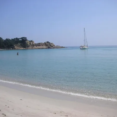 Faounzina Village
