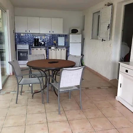Faounzina Village Appartement