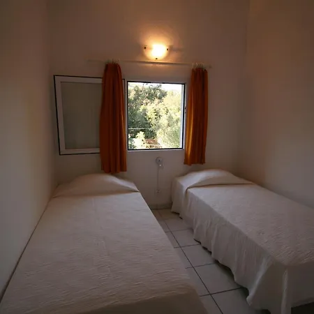 Faounzina Village Appartement *
