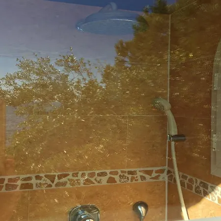 Faounzina Village Favone