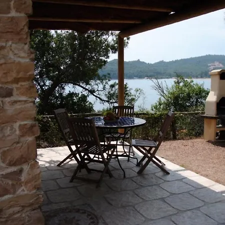 Faounzina Village Apartment