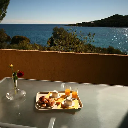 Faounzina Village Apartamento *